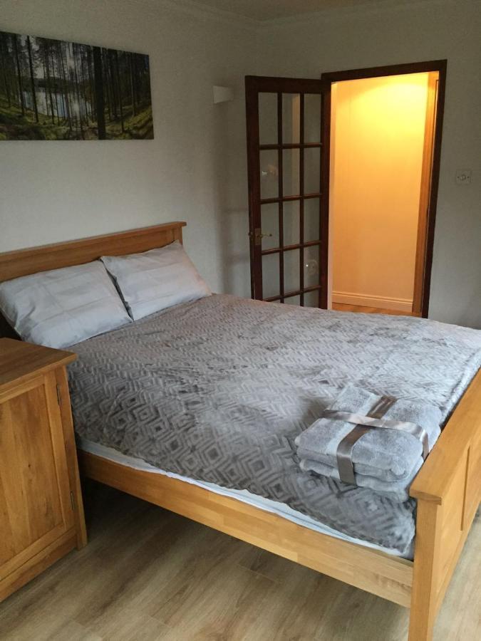 Farah'S Guest Suite Solihull Kültér fotó
